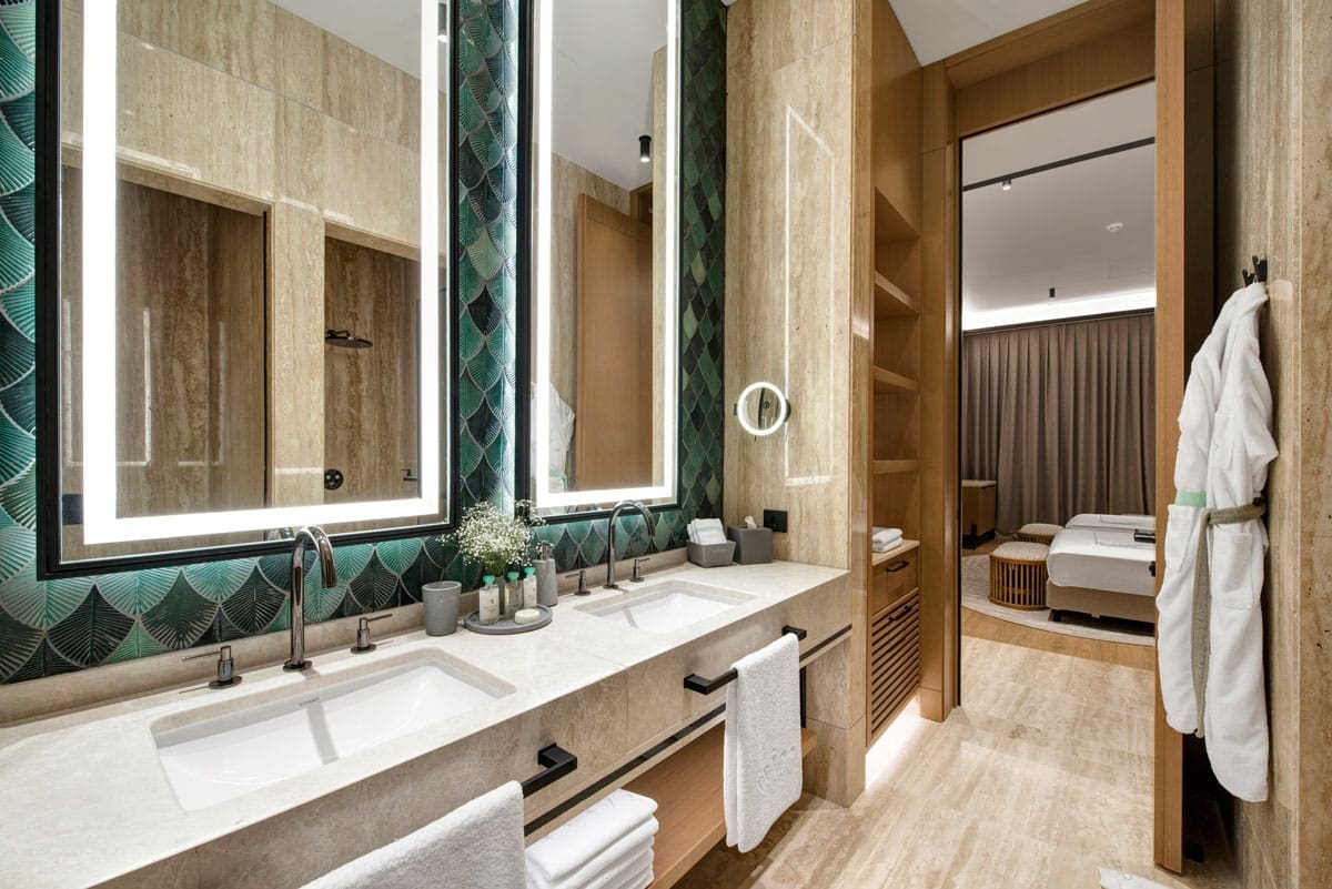 Regnum Carya Amber Lagoon Villa Bathroom