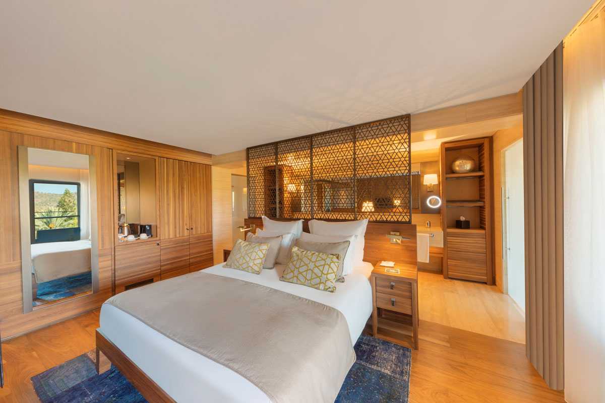 D Maris Bay Junior Suite Mountain View