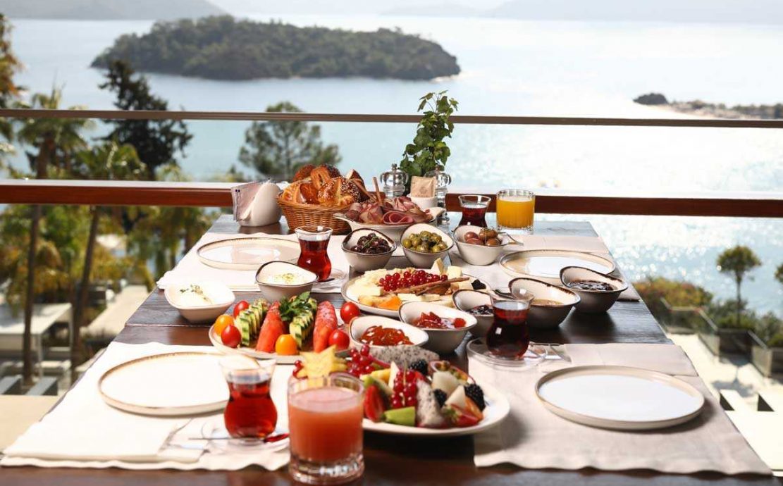 D Maris Bay The Terrace Breakfast