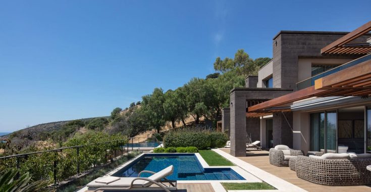 Caresse-Premiere-Residence-Private-Pool